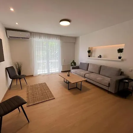 Modern Flat Close To The Beach-ground Floor
