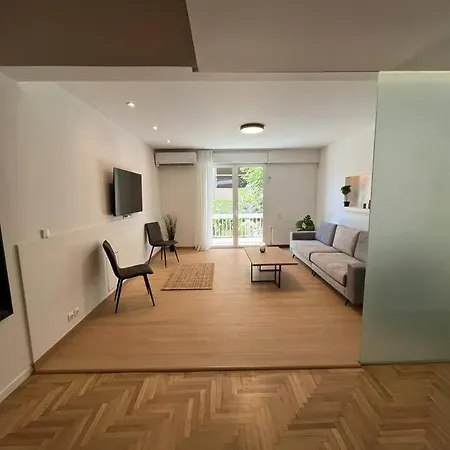 Apartment Modern Flat Close To The Beach-ground Floor *
