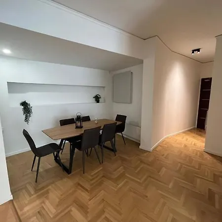 Modern Flat Close To The Beach-ground Floor *